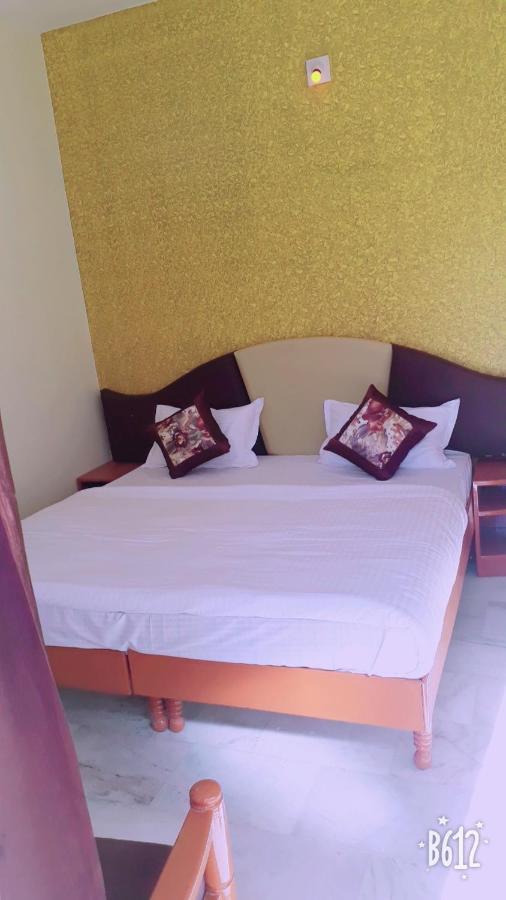 Paradise Hotel For Couples Mount Abu Ngoại thất bức ảnh
